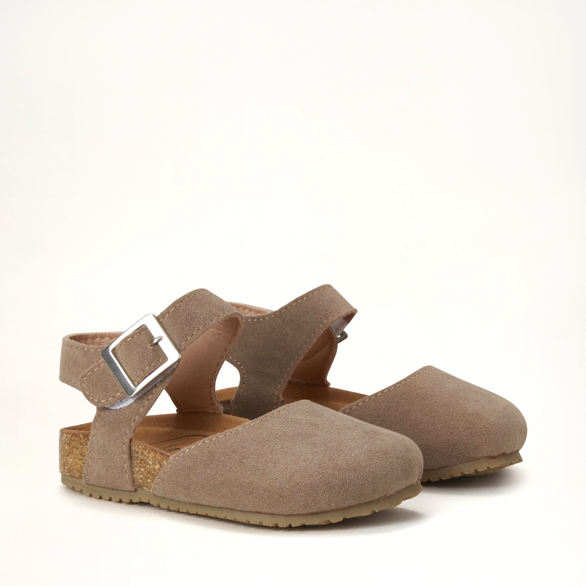 Astrid Sandal